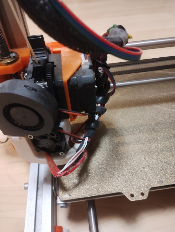 rebel33.jpg (223.65 KiB) Zobrazeno 16713 krát rebel33.jpg